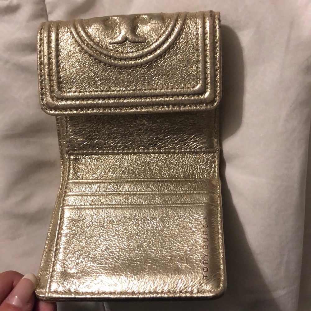 Tory wallet